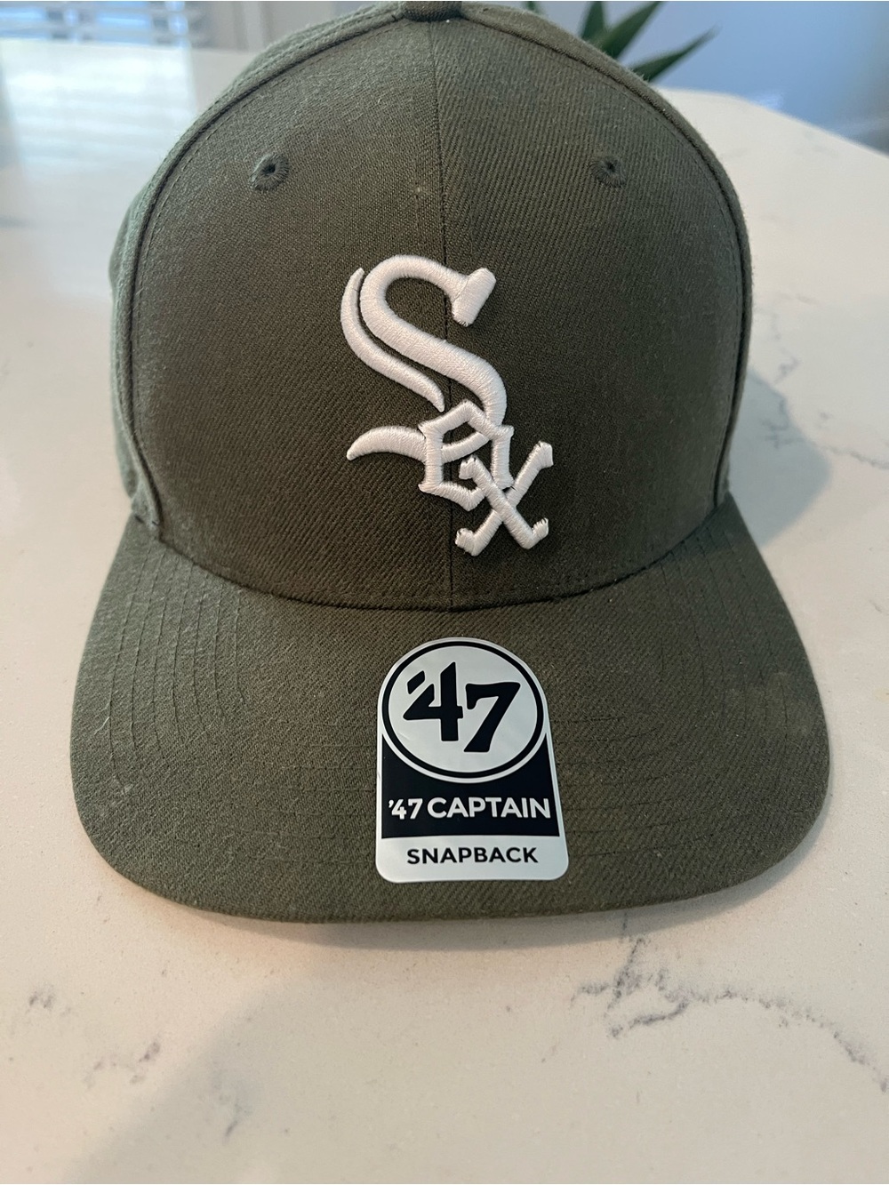 '47 Captain Snapback Hat by 47 - Olive with White Sox Logo